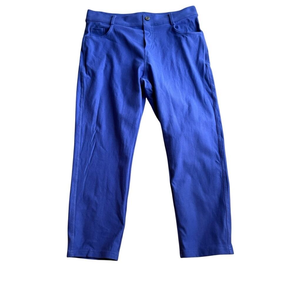 Yelete Solid Straight Leg Crop Pants - Picture 2 of 8